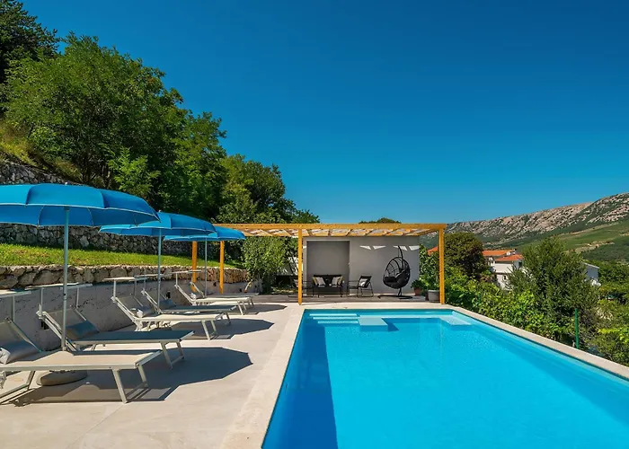 Appartement Juranic Ii With Pool Baška
