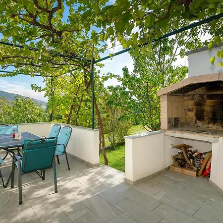 Apartman Juranic Ii With Pool Baska (Krk)